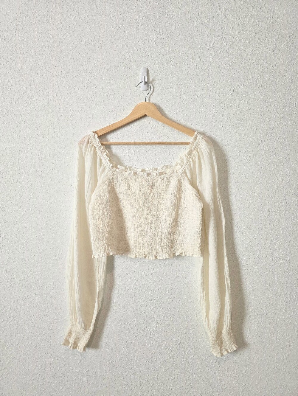 Aerie Cream Crop Smocked Puff Sleeve Top L